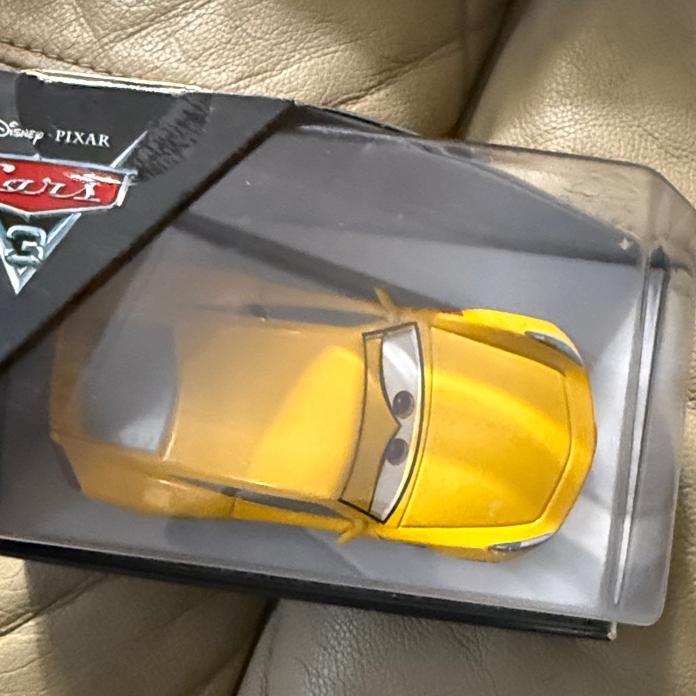 Disney Cars Cruz Ramirez Yellow Die-Cast Vehicle - Picture 6 of 6